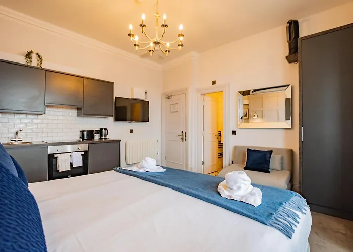 With Scenic Marina Views Appartamento *