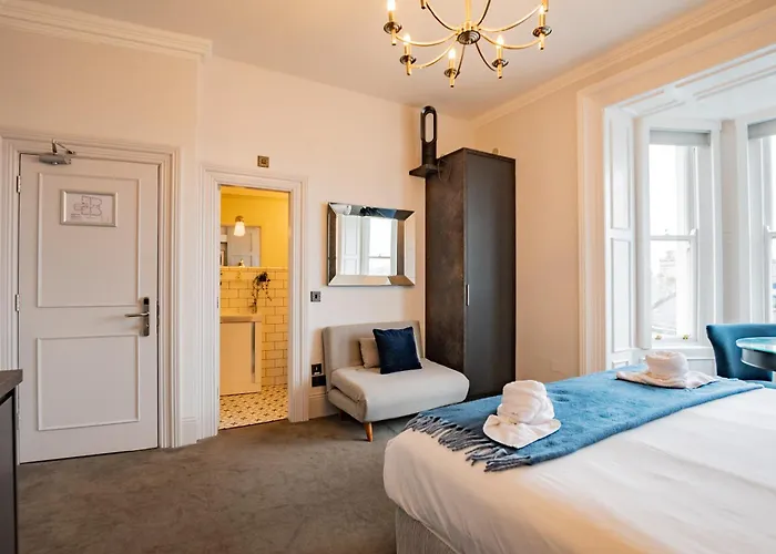 With Scenic Marina Views Appartamento *